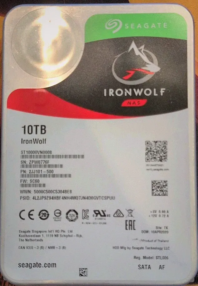 Seagate IronWolf ST10000NE0008 3.5" 10TB HDD MINIMAL WEAR! SEE PHOTOS!